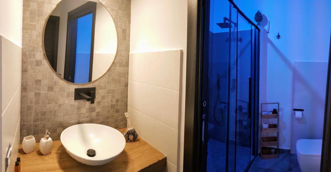 Cavour 45 - Ortigia Apartments Syracuse Esterno foto