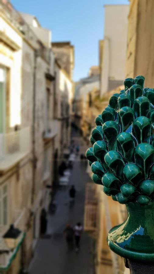 Cavour 45 - Ortigia Apartments Syracuse Esterno foto